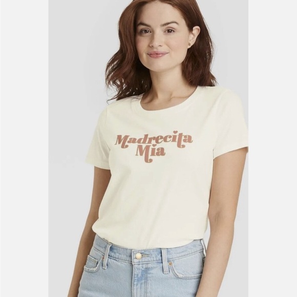 Doe Tops - NWT Women's Madrecita Mia Short Sleeve
Graphic T-Shirt in Cream & Ivory
